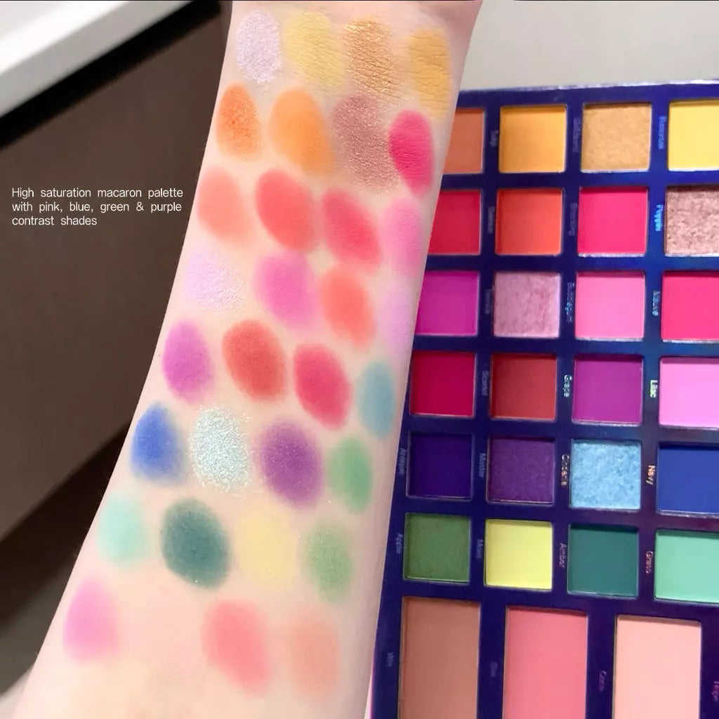 TEN TWENTY 68 Color Eyeshadow Palette