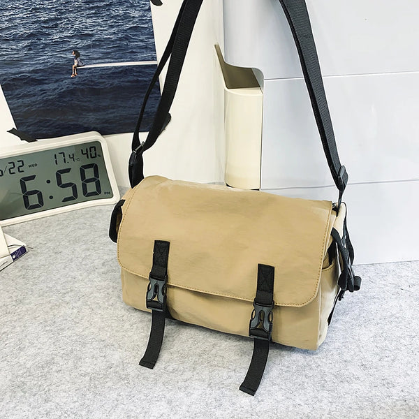 Fashionable Messenger Bag