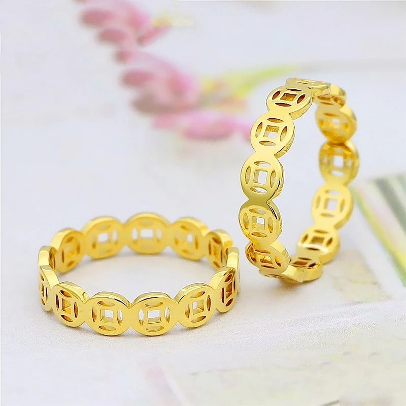 Lucky Charm Money Catcher Gold Ring
