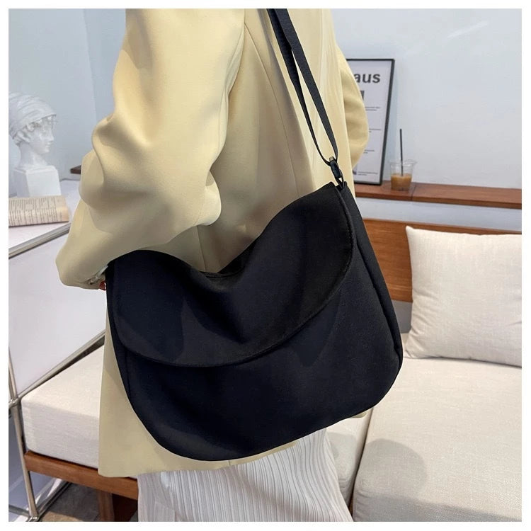 Unisex Japanese Style Minimalist Canvas Messenger Bag