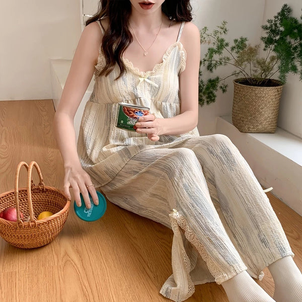 Korean Style V-neck with Chest Pads Floral Sleepwear